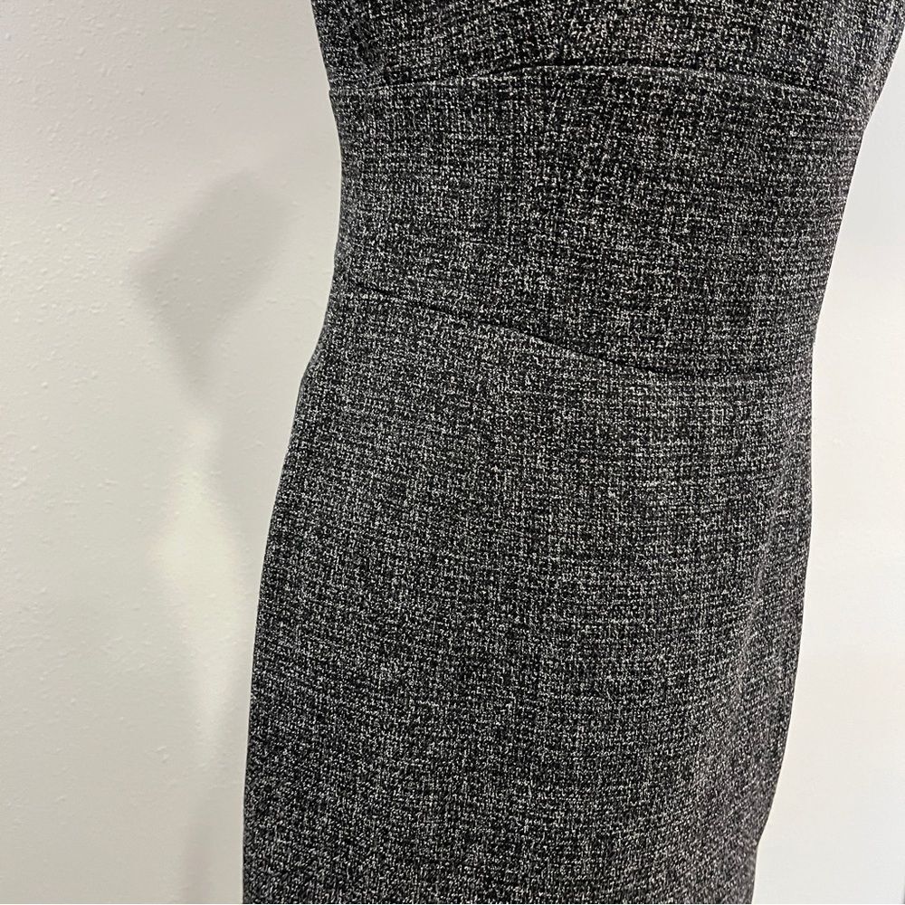 The Limited Elegant cap sleeves knee length Dress size 12 - Picture 4 of 14